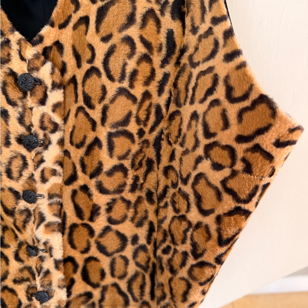Vintage Tod OLDHAM Leopard Print Faux Fur Crop Vest - Brown/Black - Picture 2 of 11